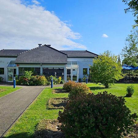 Hotel Restaurant La Tour Romaine - Haguenau - Strasbourg Nord Schweighouse-sur-Moder Exterior foto
